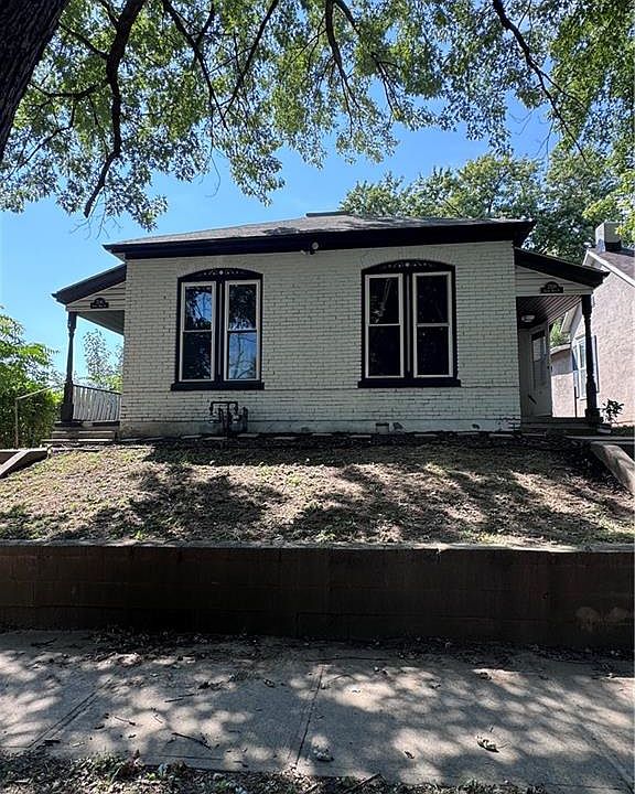 1st image of 2108 S 14th St
