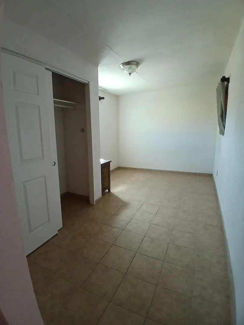 445 Rosemont St — Photo 2
