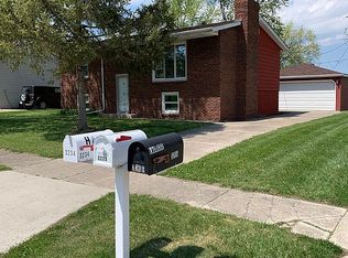 3220 W 75th Pl, Merrillville, IN 46410