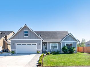 2074 Woodsman Dr, Lynden, WA 98264
