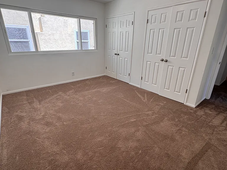 319 E Tamarack Ave #5 — Photo 9