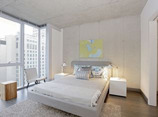 213 W Lake St, Chicago, IL 60606