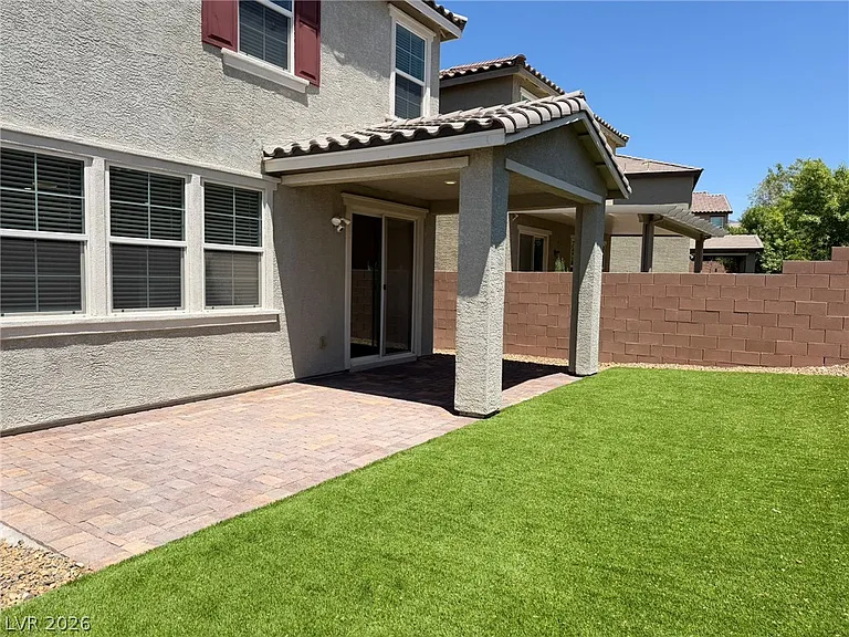 3025 Gravino Ave — Photo 33