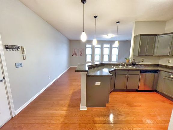 5th image of 1623 N College Ave APT 3
