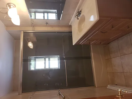 Rented by Movement Realty Group LLC | media 22