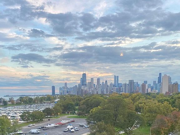 5th image of 2800 N Lake Shore Dr APT 1004