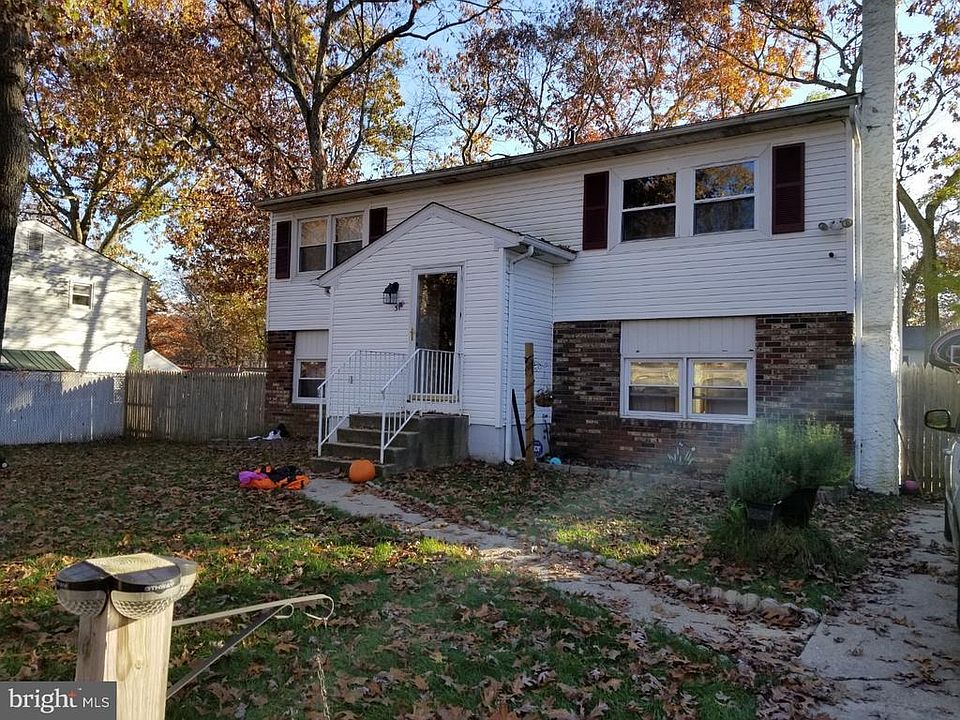 1st image of 51 Clover St