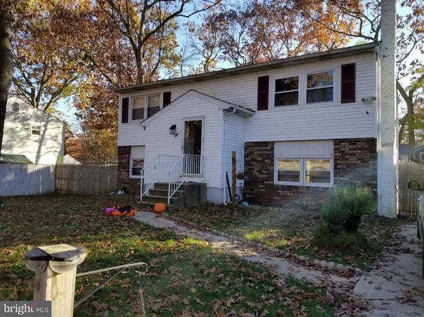 51 Clover St, Browns Mills, NJ 08015