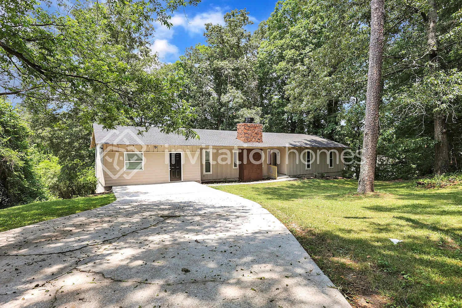 6298 Silver Spur Dr Lithonia, GA 30058 — Photo 1