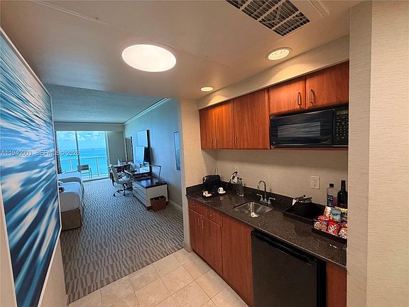 3rd image of 18001 Collins Ave #2312
