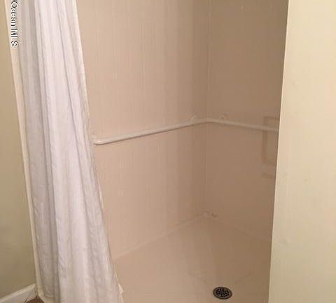 3rd image of 218 Charlotteville Dr N