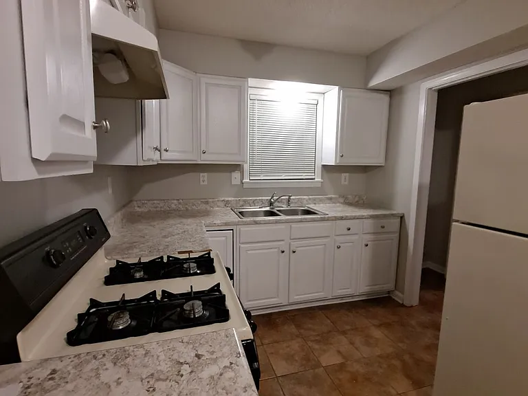 6273 Tulane Rd — Photo 4