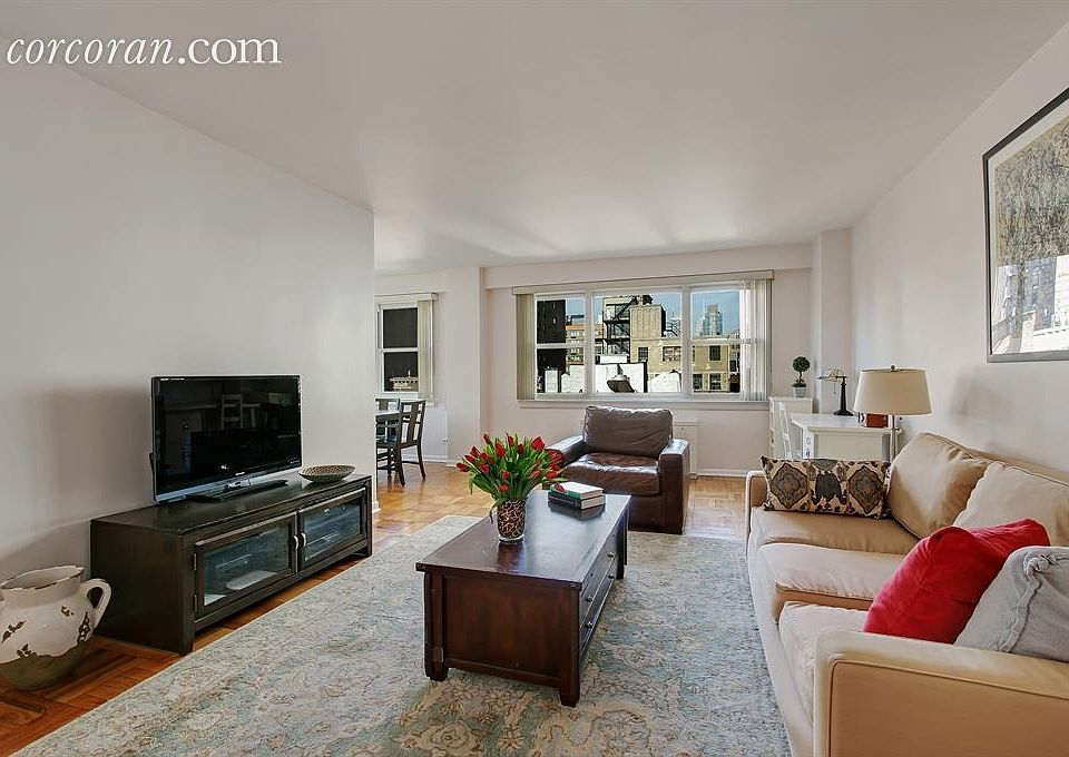1st image of 101 W 12th St APT 9W