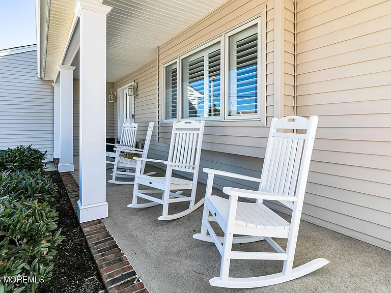 327 Tide Pond Rd — Photo 5