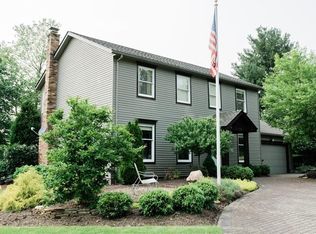 17380 Haskins Rd, Chagrin Falls, OH 44023