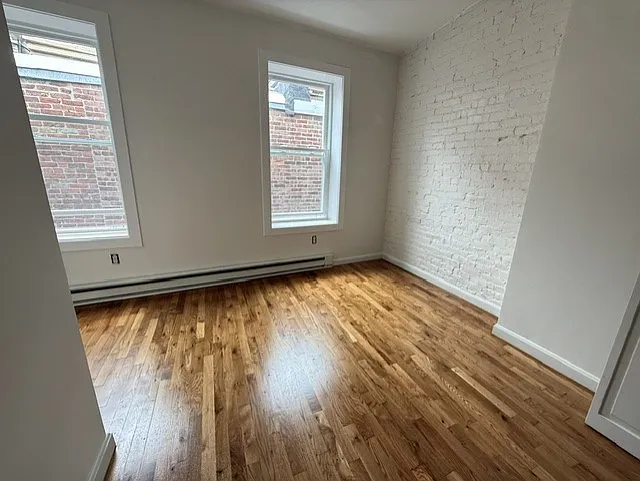 29 Salutation St #3 — Photo 7