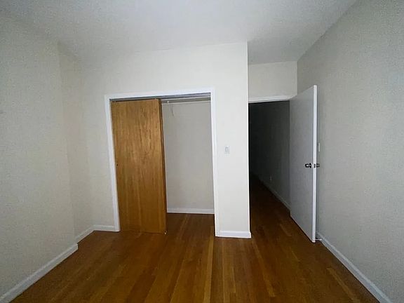 5th image of 346 W 36th St APT 3C