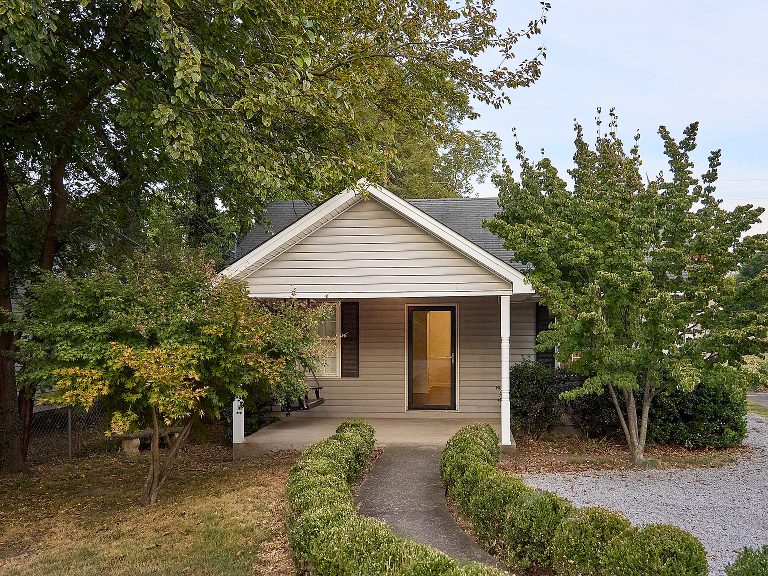 4 bed, 1314 sqft, $2,800 — Photo 1