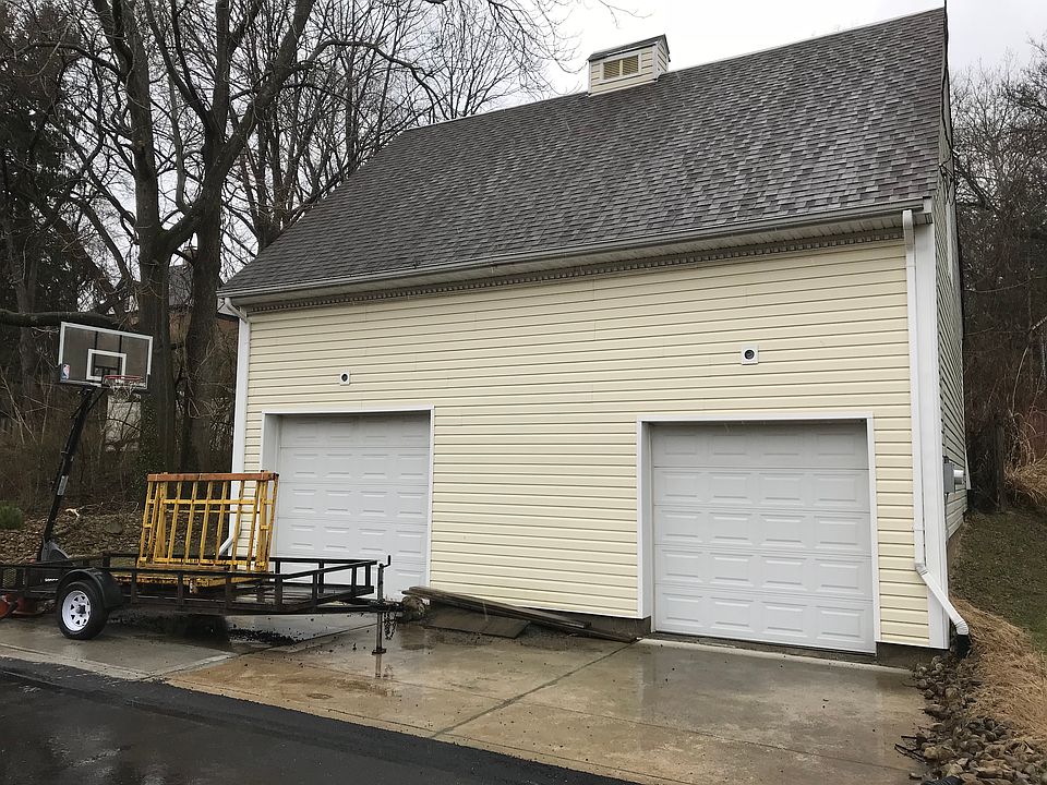 Both doors have openers