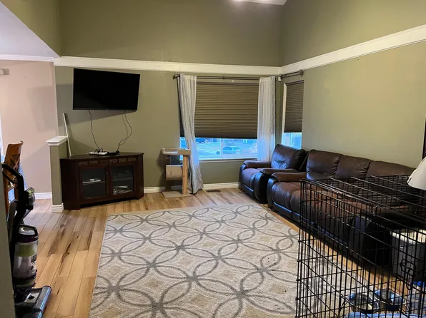 4611 Saddle Ridge Dr, Colorado Springs, CO 80922