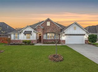 1929 Spanish Moss Dr, College Station, TX 77845