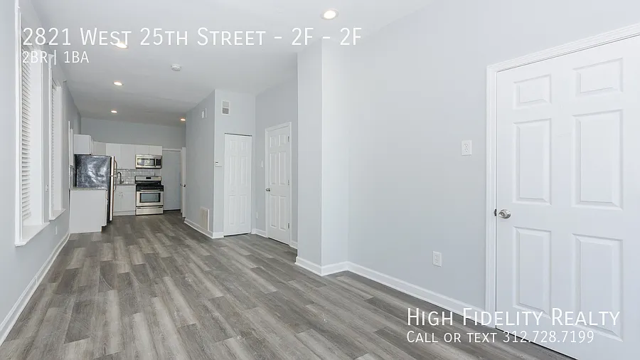 2 bed, 1.0 bath, $1,295 — Photo 4