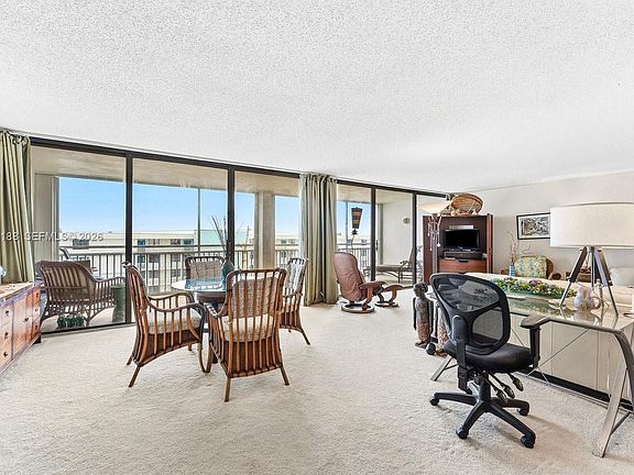 5th image of 911 Ocean Dr APT 703