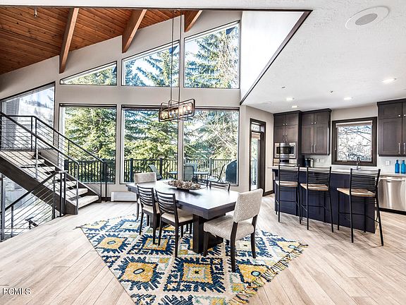 2nd image of 1116 Pinnacle Dr