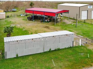 1011 N Tinkle Ln, Crystal Beach, TX 77650