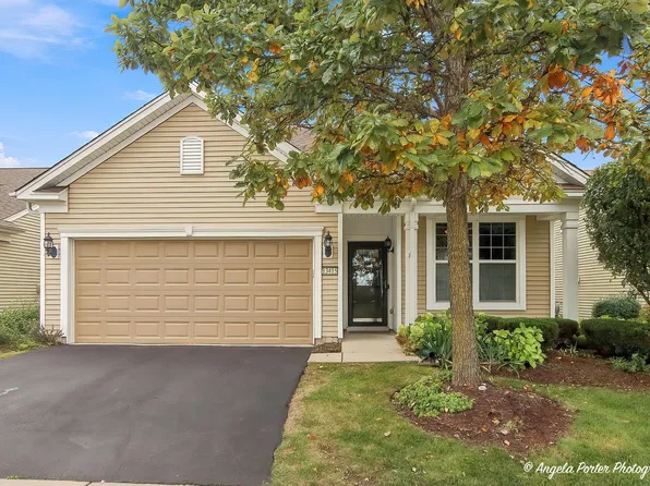 13415 Meadowlark Ln, Huntley, IL 60142