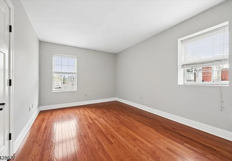 28 W Main St #2D — Photo 8