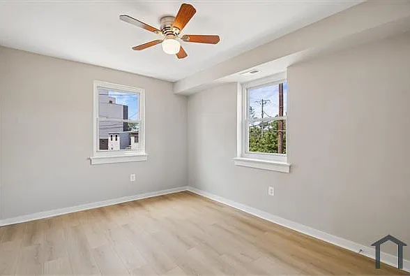 1410 Young St SE #6 — Photo 12