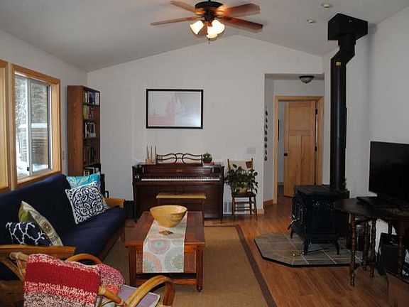 4th image of 11539 Christian Dr
