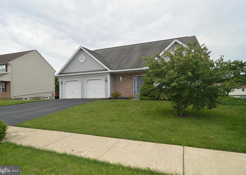 518 Calabria Dr, Blandon, PA 19510 Zillow