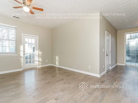4th image of 230 W Oaks Pl