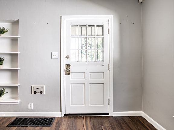 4th image of 5141 Crittenden Ave