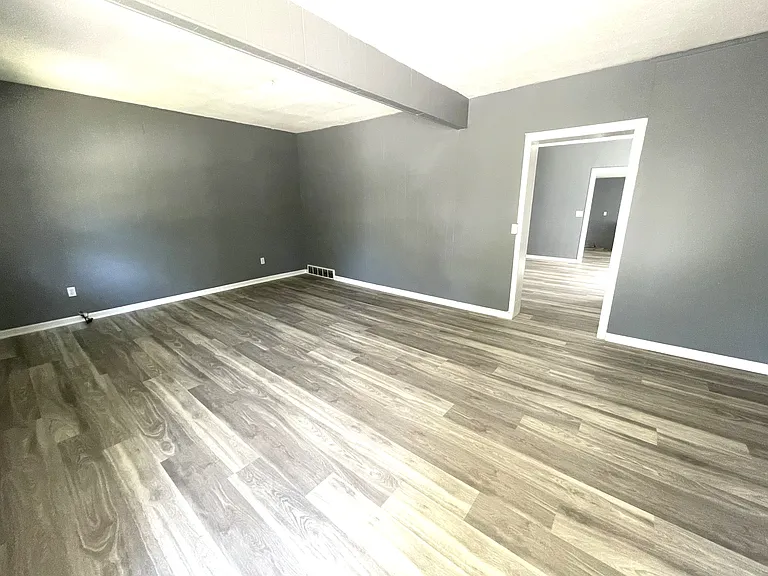 311 E 3rd St — Photo 5