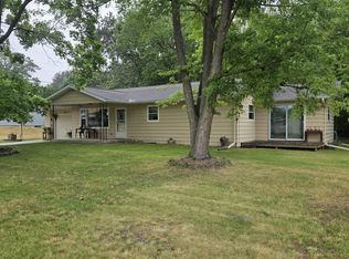 36 Pine Dr, Montello, WI 53949