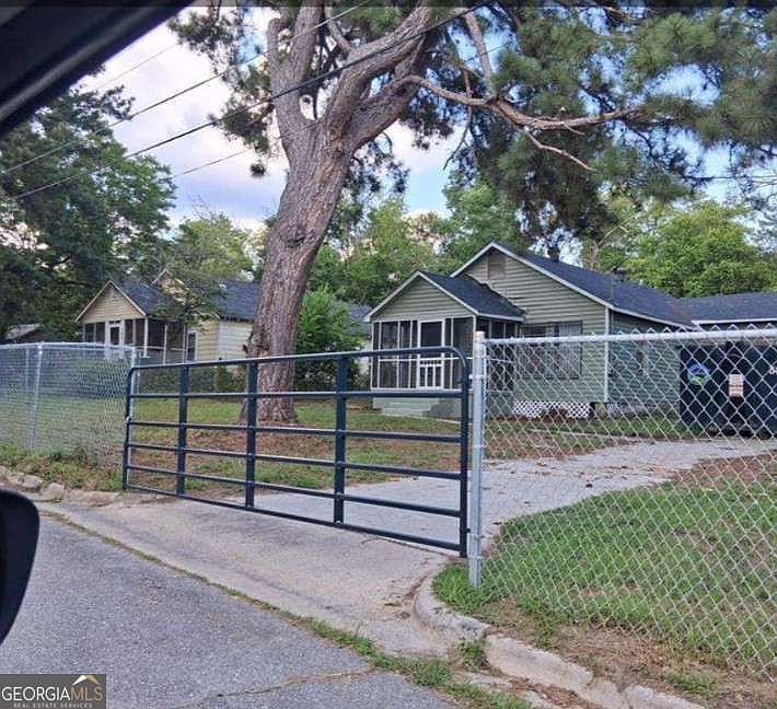 1st image of 348 Hortman Ave
