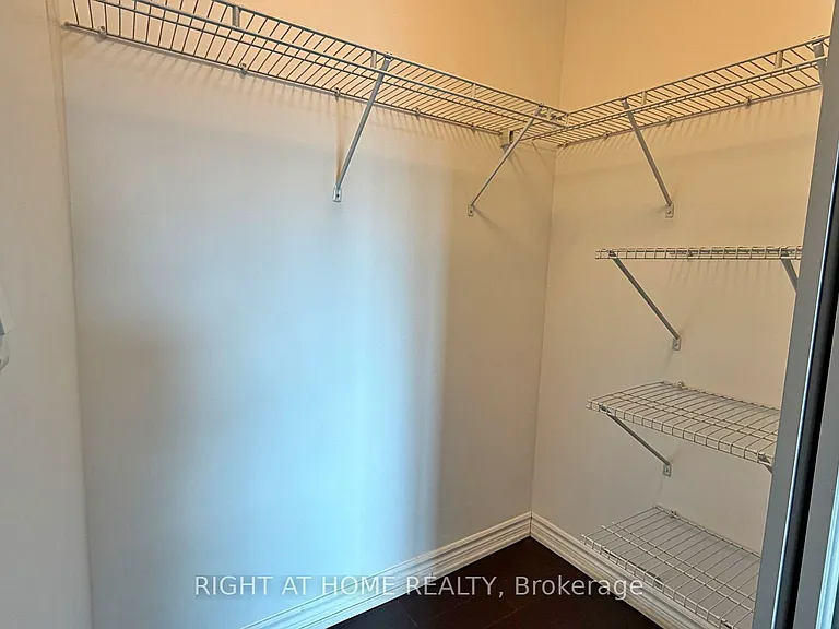 386 Yonge St #4207 — Photo 19