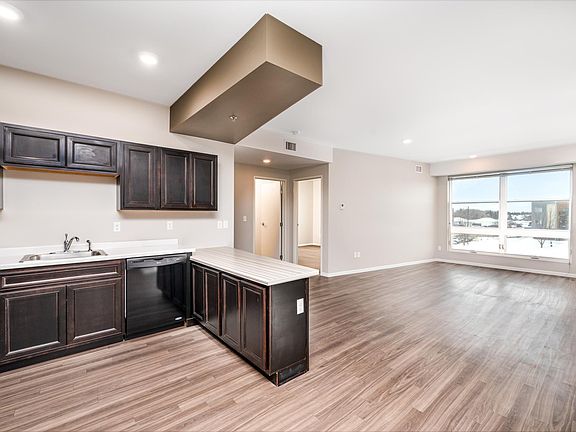 2nd image of 4000 Garden View Dr Unit D