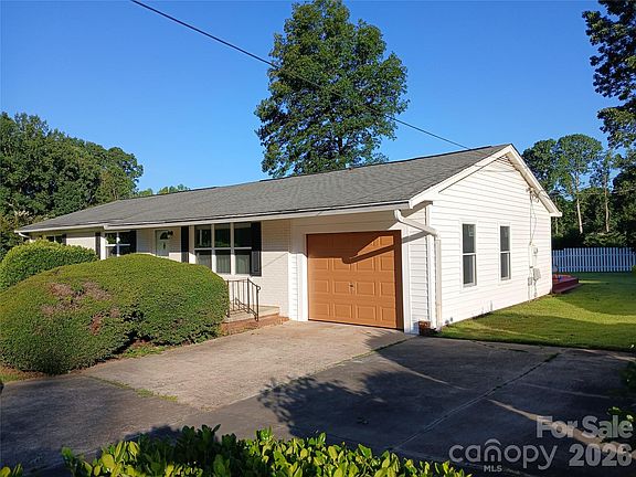 3rd image of 4429 Dawnwood Dr