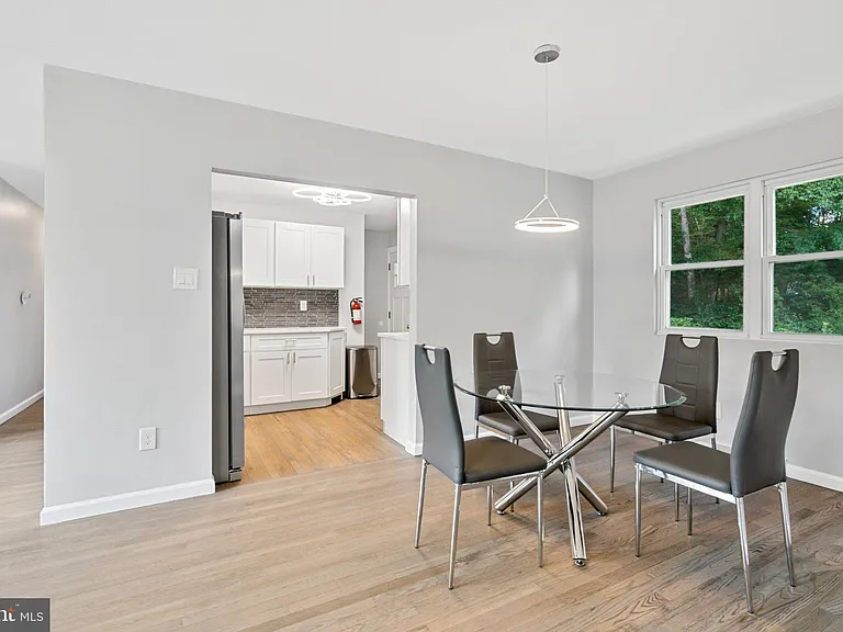 501 Bloomfield Dr — Photo 9