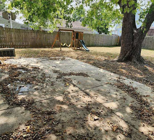1345 Helmsdale Dr — Photo 8