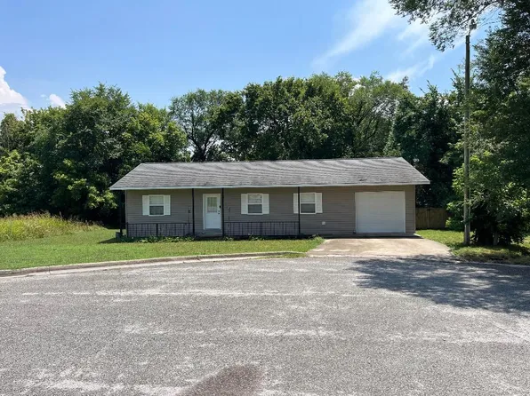 419 Graham Ave, Berryville, AR 72616