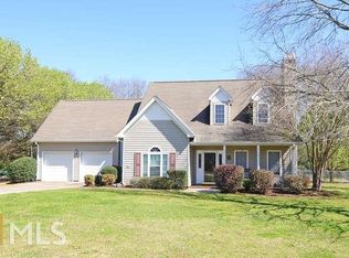 49 Meadow Dr, Royston, GA 30662