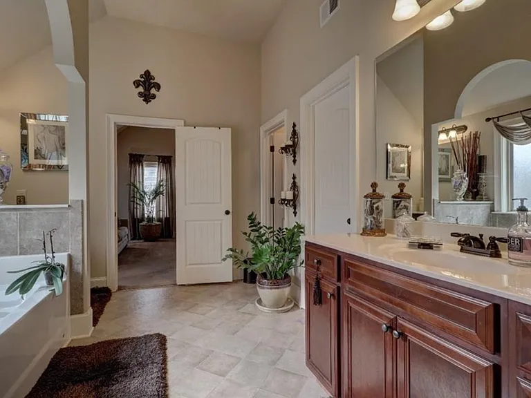 3196 Moon Stone Ln — Photo 16