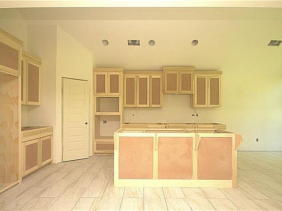3rd image of 1903 W Linda Ln