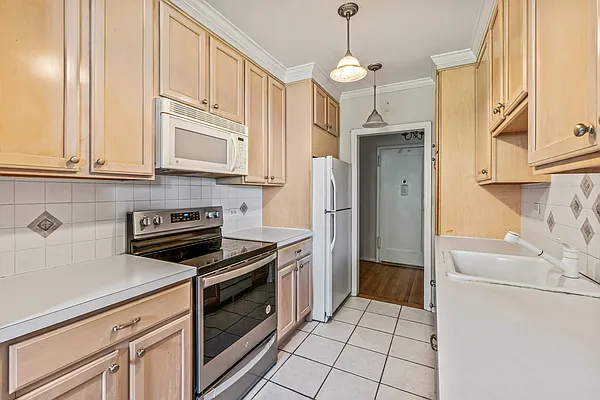 Sold by Lovett Realty, Inc. | media 5