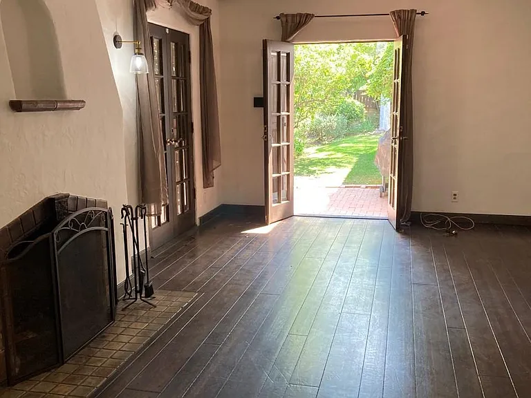 400 S Citrus Ave — Photo 6
